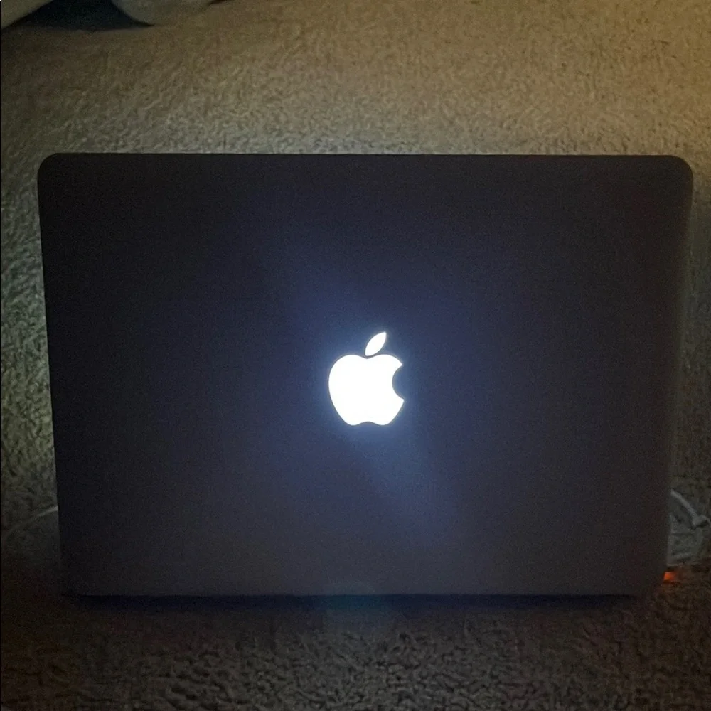 Apple MacBook Air with Floral Case & charger